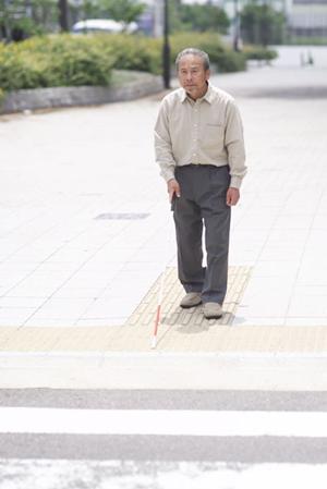 市販薬に頼らず偏頭痛を治す方法